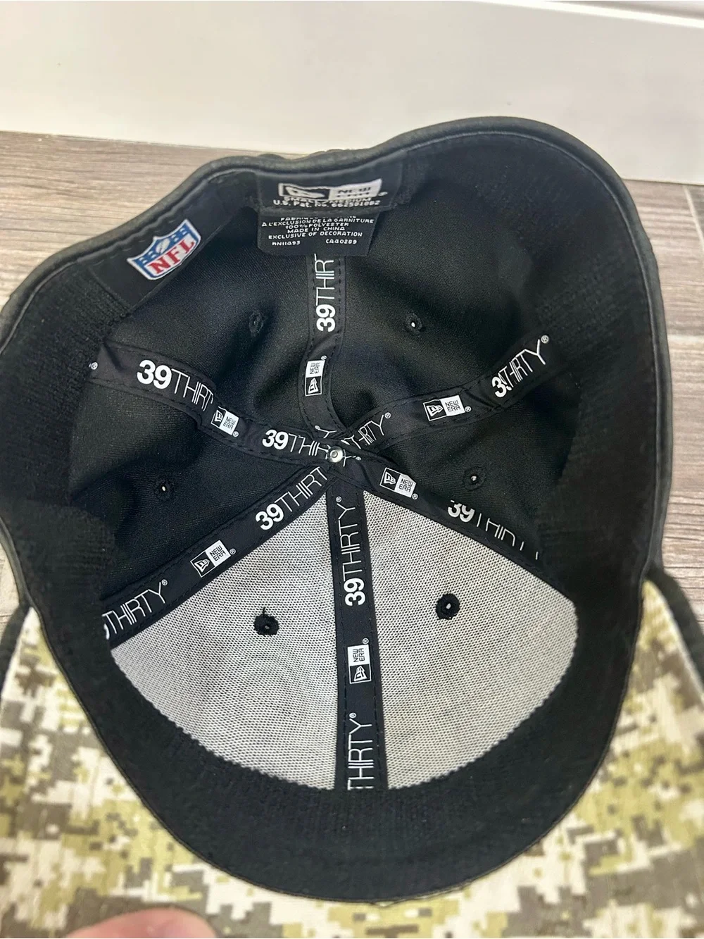 NWT New Era San Francisco 49ers 2020 Salute to Service 39THIRTY Flex Hat S/M